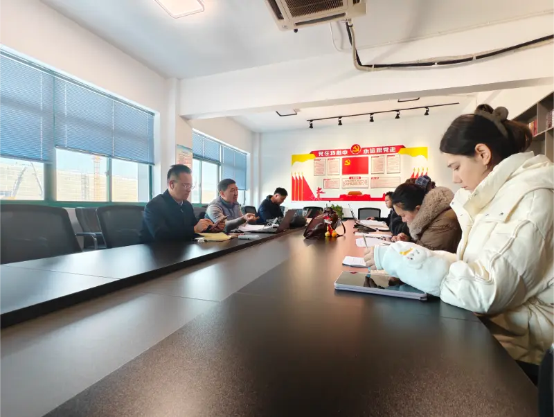China Honglong Used Buses запускает глобальную стратегию, Департамент международного бизнеса отправляется в новое путешествие