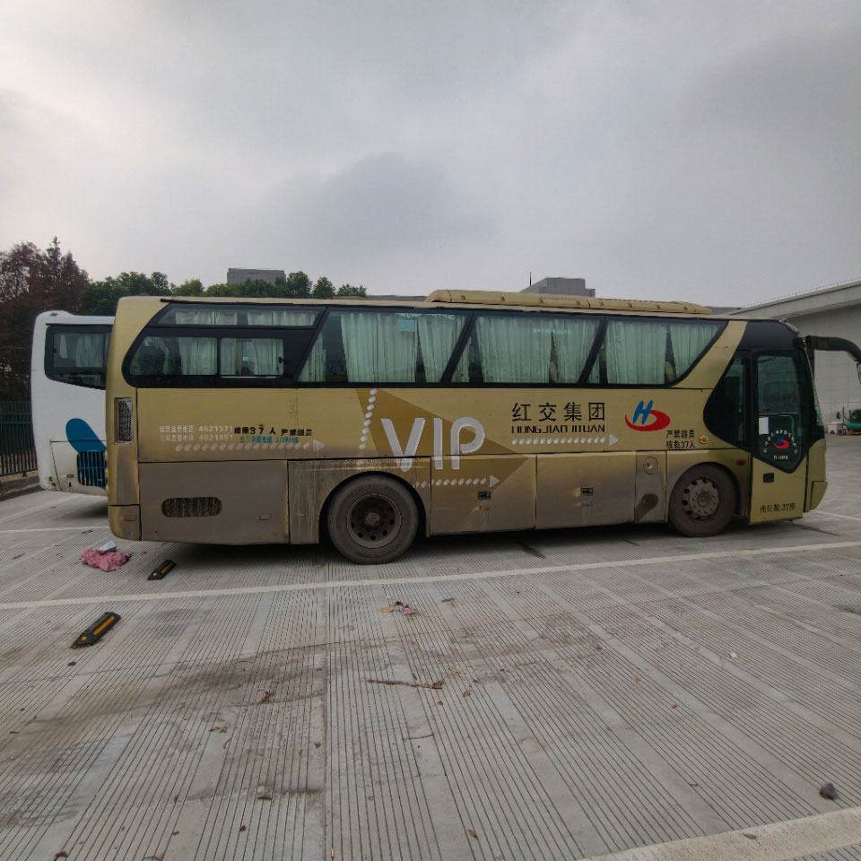 Автобус Neoplan 37 мест с дизельным двигателем