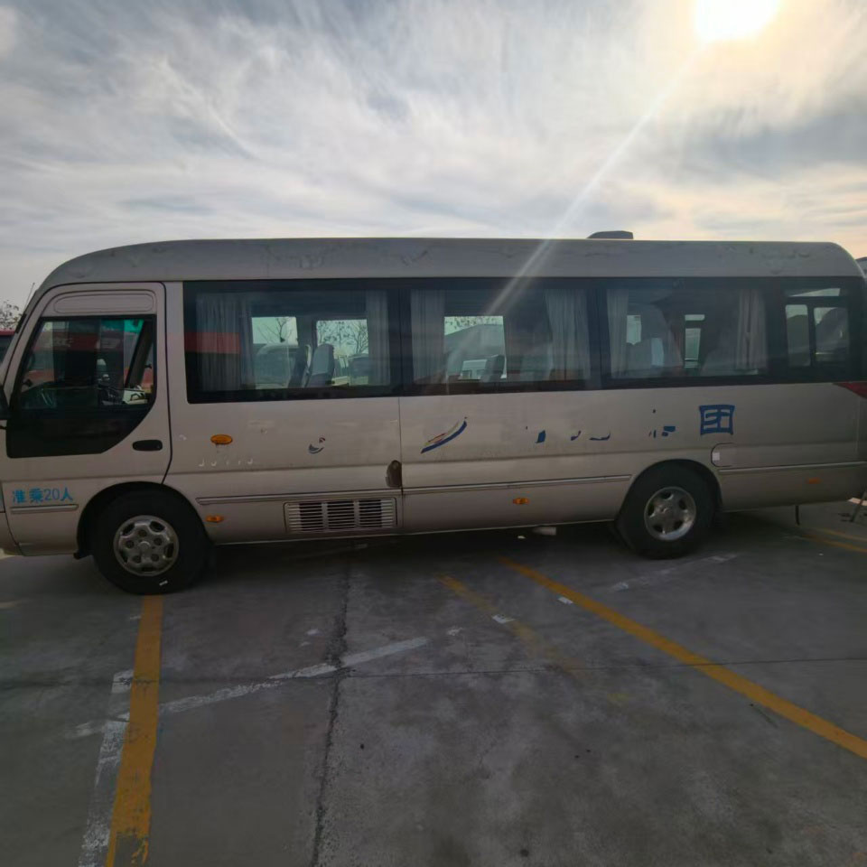 Бензиновый подержанный автобус Anka, 20 мест