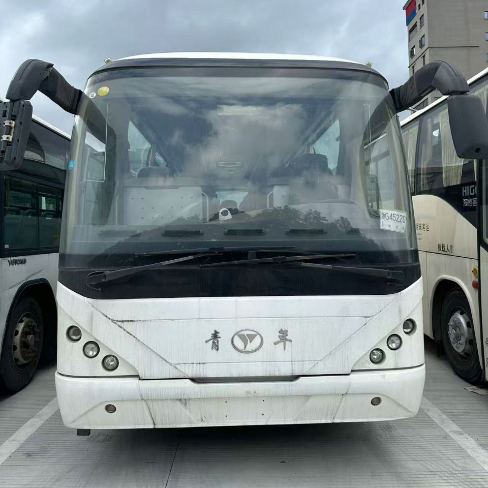 Дизельный автобус Neoplan 38 мест Дизельный автобус Neoplan 38 мест