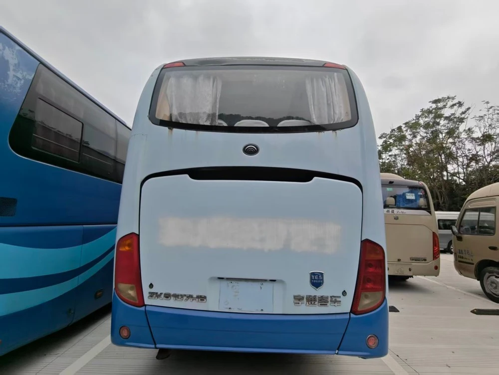 Yutong 10-метровый подержанный дизельный автобус